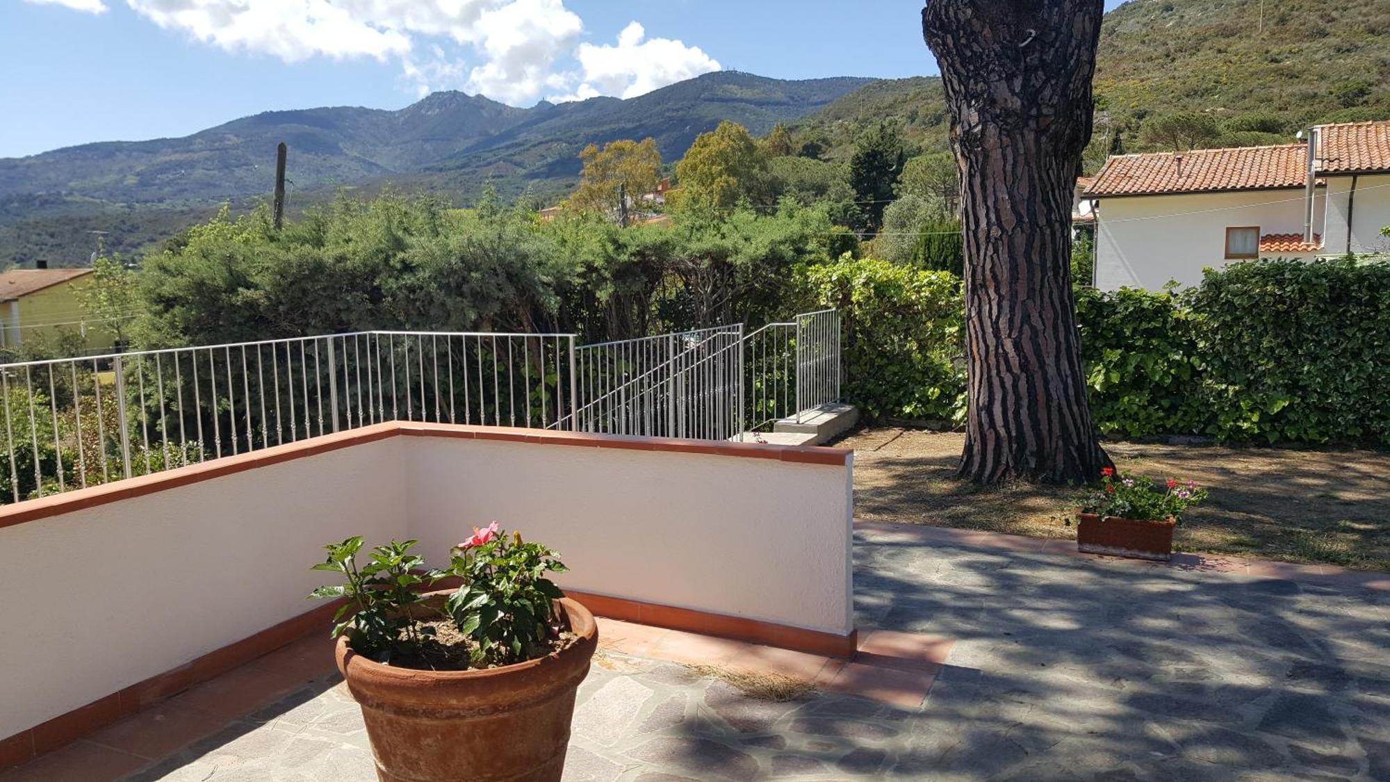 B&B La Casa Degli Ulivi Procchio  Exterior foto