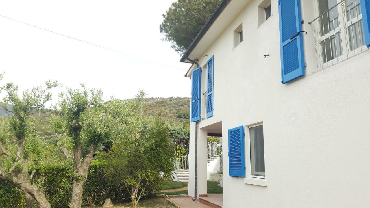 B&B La Casa Degli Ulivi Procchio  Exterior foto